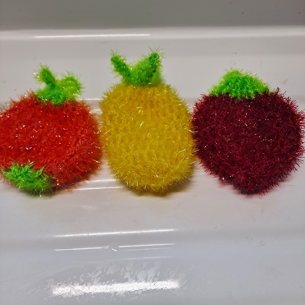 Colorful Fruit-Shaped Scrubbers - Picture 2 of 2